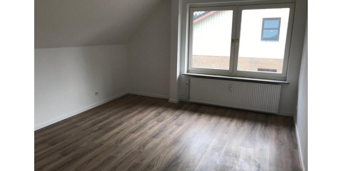 2-Zimmer-Wohnung inkl. Einbauküche, PKW-Stellplatz, Gartennutzung 2 zimmer