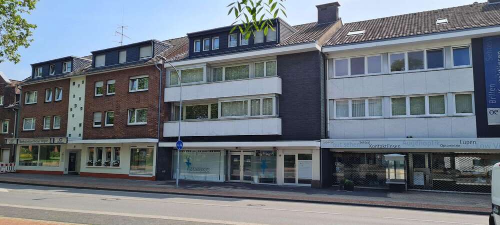 Einfamilienhaus Neukirchen-Vluyn Vluyn - 14 Zimmer, 455 m&sup2;, 780.000&euro; | Angebot:26071107