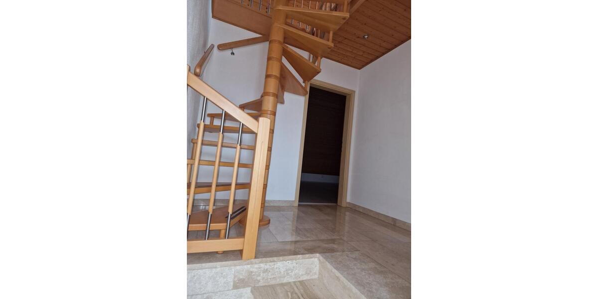 Doppelhaushälfte Wasserlosen - 2 Zimmer, 85 m&sup2;, 750&euro; | Angebot:26142215