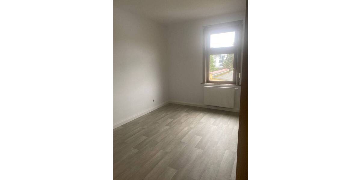 Etagenwohnung Ilmenau - 4 Zimmer, 90 m&sup2;, 702&euro; | Angebot:26274057