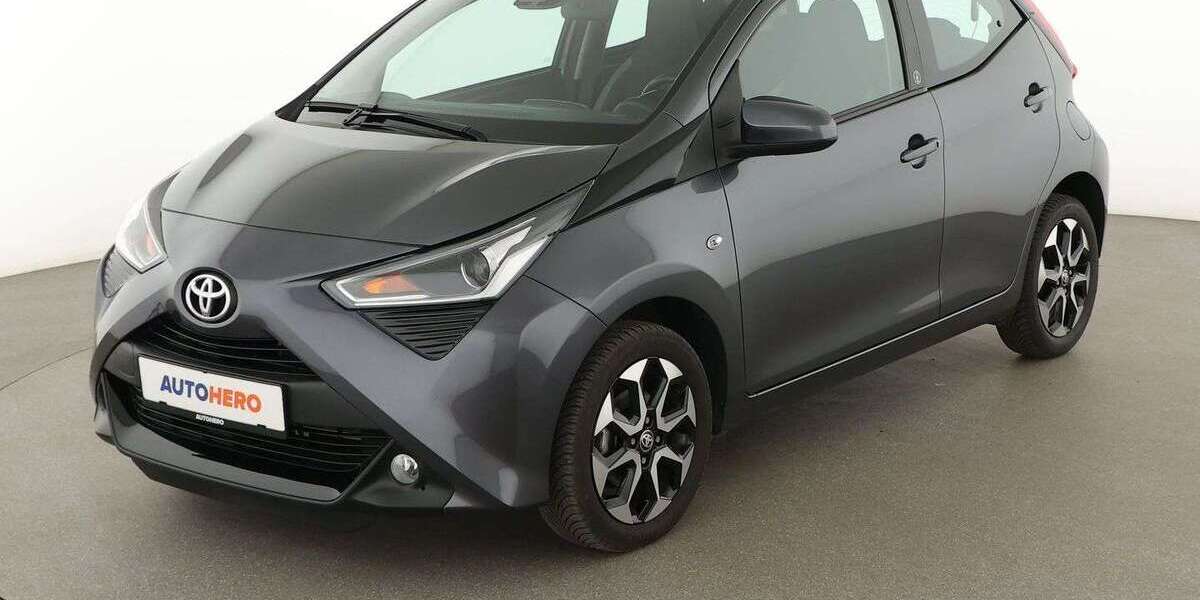 Toyota Aygo 7.942 km 13.590 &euro; Neufahrn 85375