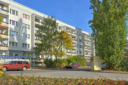 Wohnung zum Mieten in Halle 355 € 61.03 m²