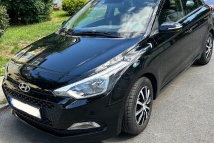 Hyundai i20 144.000 km 6.000 € Essen 45144
