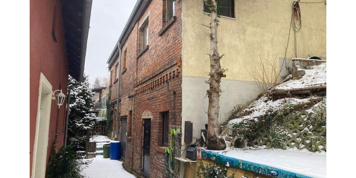 Mehrfamilienhaus, Wohnhaus Wilkau-Haßlau Haßlau - 8 Zimmer, 300 m&sup2;, 220.000&euro; | Angebot:25741914