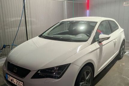 Seat Leon 113.000 km 6.500 &euro; Willingshausen 34628