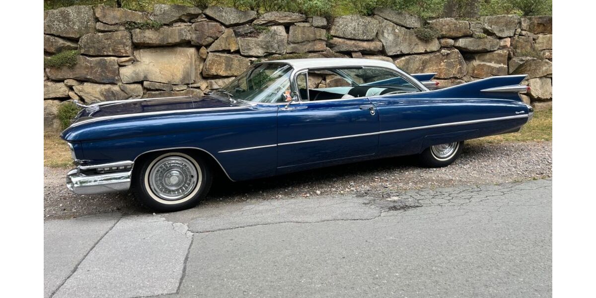 Cadillac Deville 83.000 km 55.690 &euro; Dortmund 44149