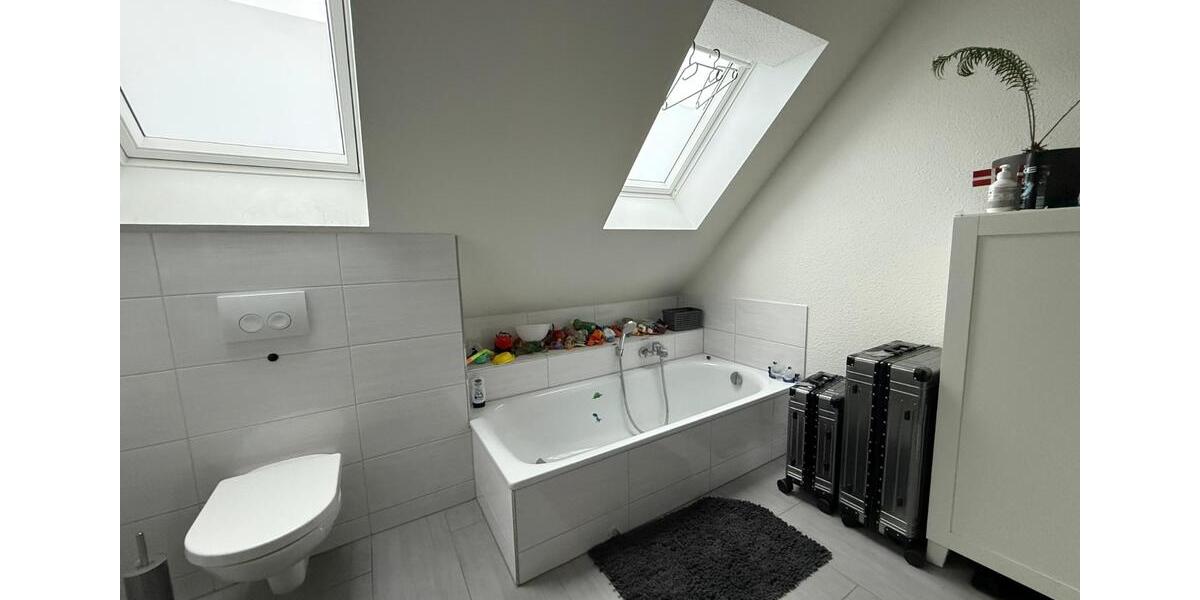 Vier (4) - Zimmer Reihenmittelhaus Niedrigenergie 4 zimmer