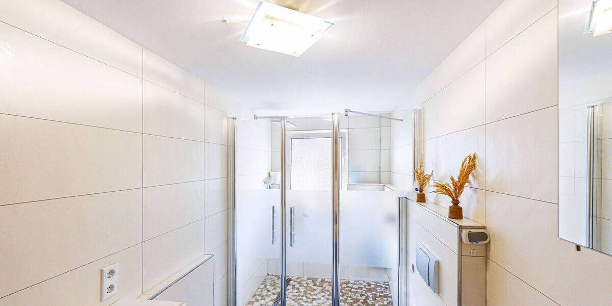 Etagenwohnung Vaihingen an der Enz - 3 Zimmer, 91 m&sup2;, 240.000&euro; | Angebot:26345664