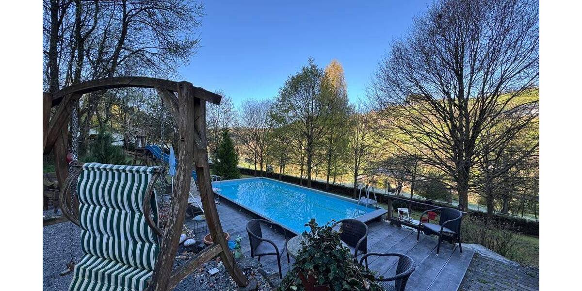 Mehrfamilienhaus, Wohnhaus Schmallenberg Harbecke - 9 Zimmer, 231 m&sup2;, 450.000&euro; | Angebot:26219084