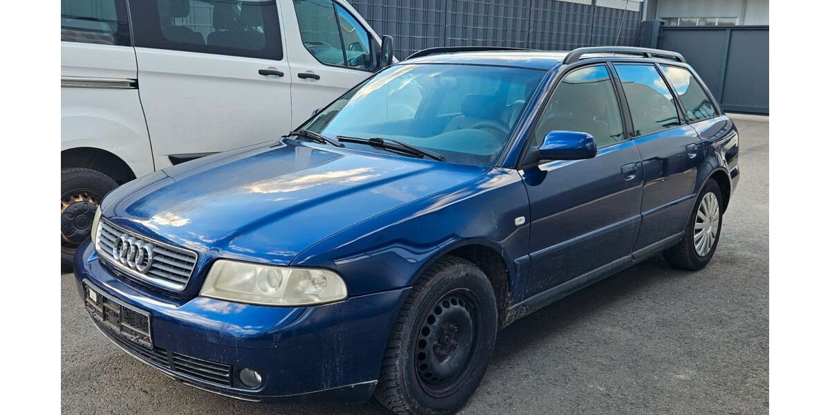 Audi A4 260.000 km 650 &euro; Aldingen 78554