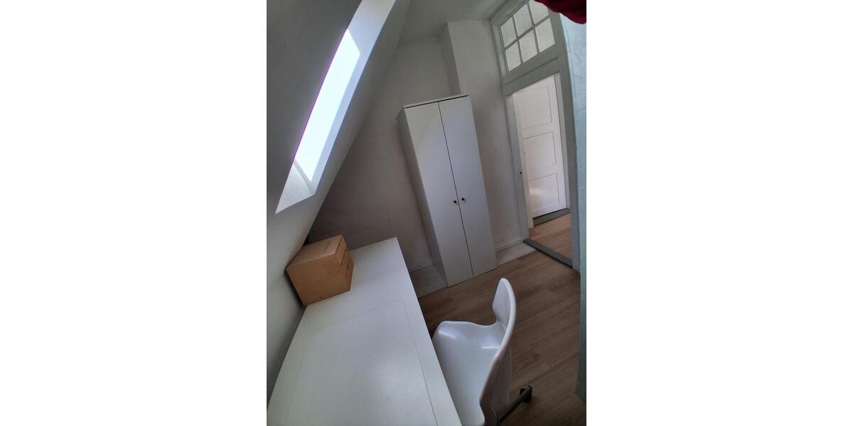 Dachgeschoßwohnung Cottbus - 3 Zimmer, 65 m&sup2;, 902&euro; | Angebot:26329422