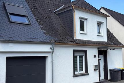 Haus Bad Ems - 5 Zimmer, 130 m&sup2;, 299.950&euro; | Angebot:24362423