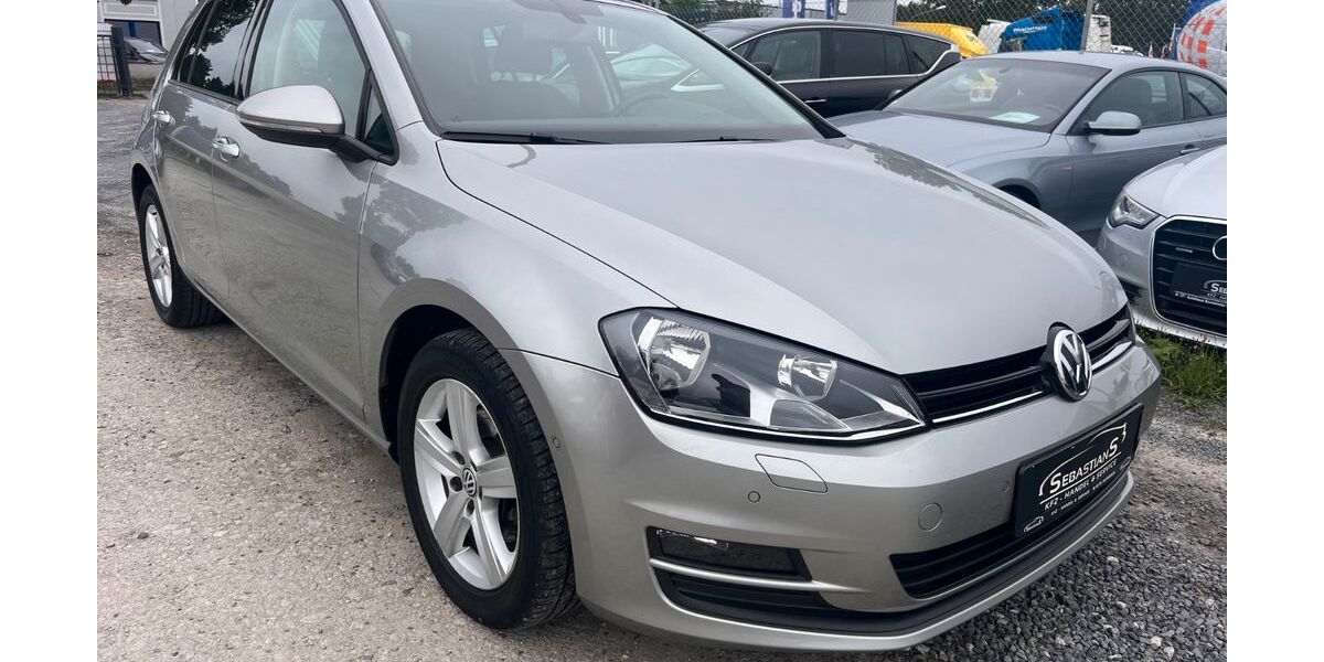 VW Golf 158.000 km 5.590 &euro; Neuseddin bei Berlin 14554