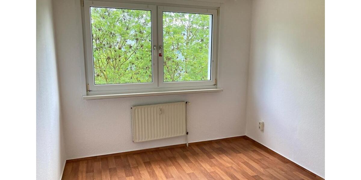 Etagenwohnung Bitterfeld-Wolfen Wolfen - 3 Zimmer, 57 m&sup2;, 337&euro; | Angebot:26645799