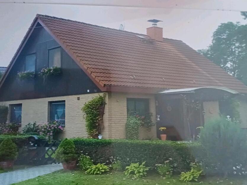 schönes Kampa Einfamilienhaus