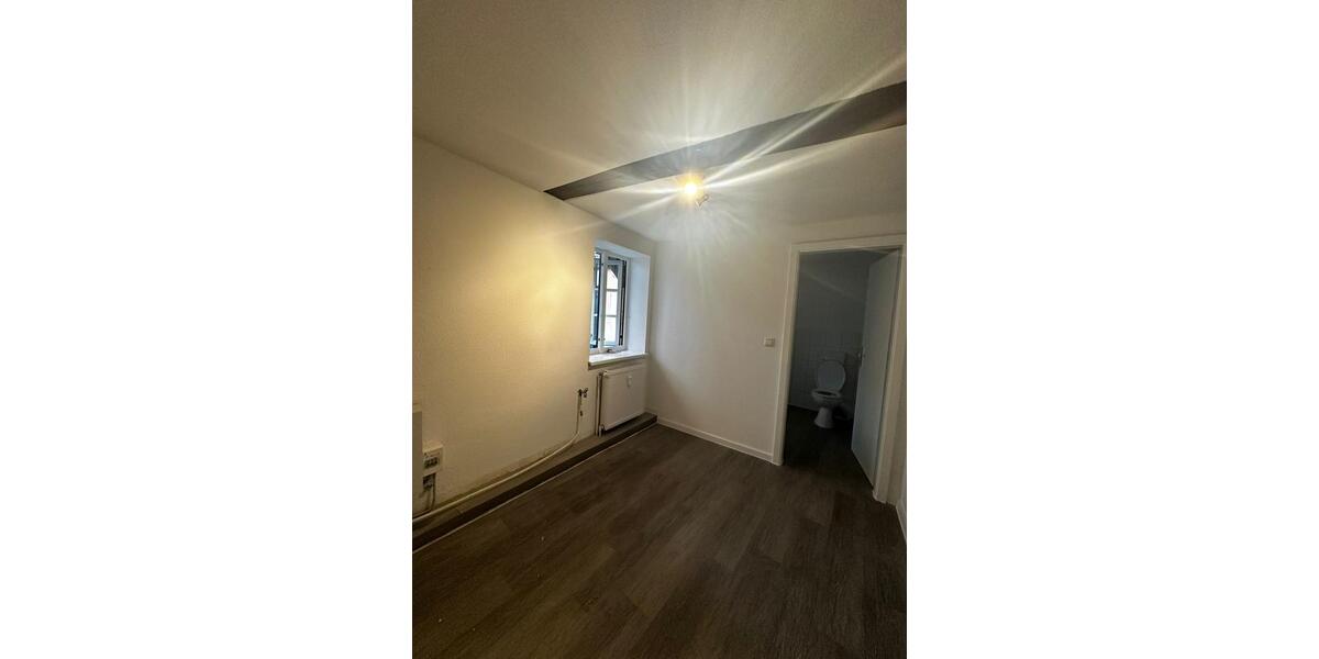 Etagenwohnung Teterow - 4 Zimmer, 101 m&sup2;, 911&euro; | Angebot:26248161