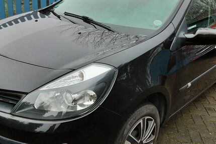 Renault Clio 134.266 km 3.800 &euro; Wiesmoor 26639