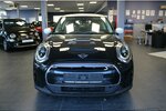 Mini Cooper SE Classic Trim 39.998 km 16.480 &euro; Euskirchen 53881