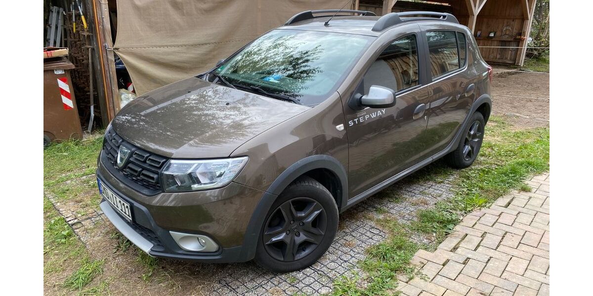 Dacia Sandero 84.000 km 9.200 &euro; Scherstetten 86872