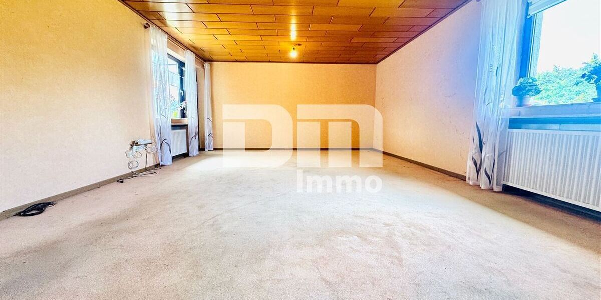 Solider Familien-Bungalow mit großem Potenzial in ruhiger Lage mit Wintergarten und Garage - Bungalow Calden | Angebot:26974963