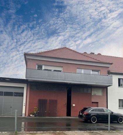 Sofort beziehbare, attraktive 4 Zimmer-Wohnung mit großem Balkon in zentraler Stadtlage von Ebern, Wohnfl. 120m² 4 zimmer