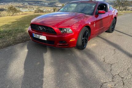 Ford Mustang 104.000 km 15.499 &euro; Merzig 66663