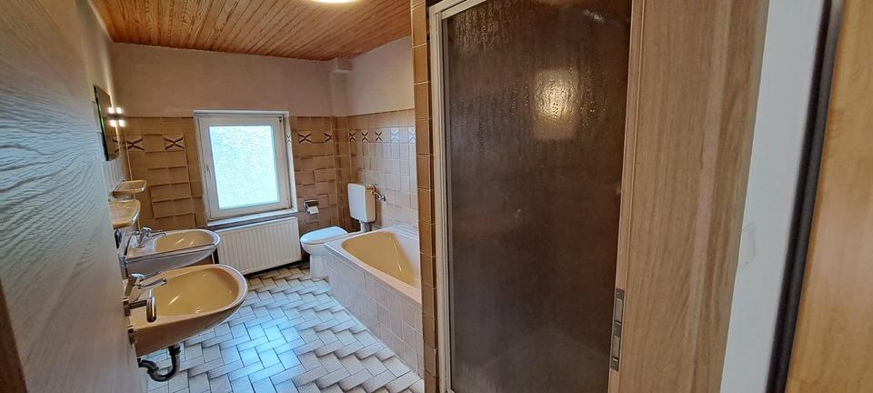 Dachgeschoßwohnung Westerholt - 2 Zimmer, 70 m&sup2;, 600&euro; | Angebot:25932088