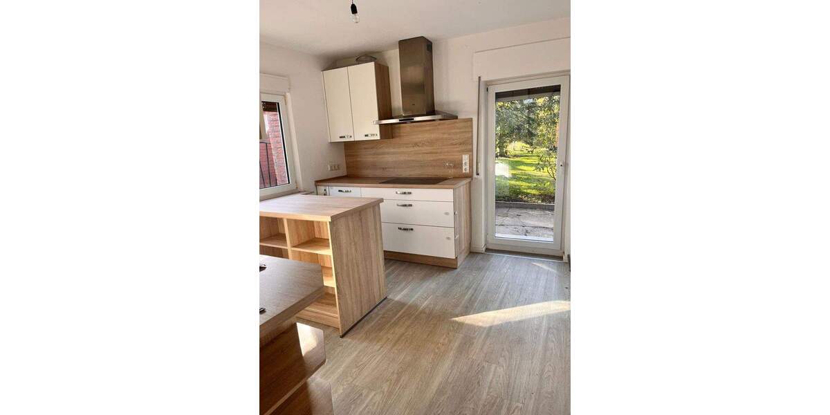 Einfamilienhaus freistehend mit schönem Grundstück und Möglichkeit zur weiteren Bebauung 5 zimmer