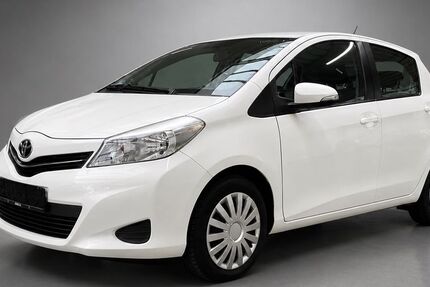 Toyota Yaris 112.000 km 6.990 &euro; Lollar 35457