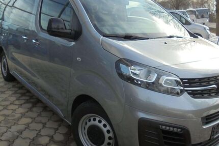 Opel Vivaro 50.500 km 31.490 &euro; Petting 83367