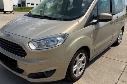 Ford Tourneo Courier 214.333 km 2.990 &euro; Fürstenfedbruck 82256