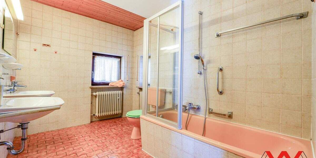 Einfamilienhaus Kirchseeon - 6 Zimmer, 174 m&sup2;, 888.000&euro; | Angebot:25662845