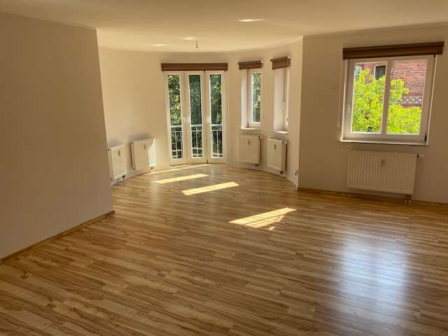 Etagenwohnung Zeven - 2 Zimmer, 89 m&sup2;, 215.000&euro; | Angebot:23376019