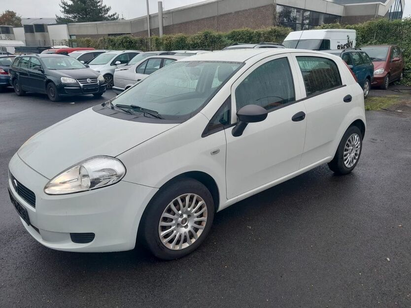 Fiat Punto 196.000 km 2.300 € Diez 65582