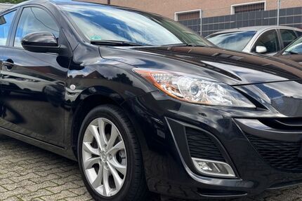 Mazda 3 133.000 km 5.990 &euro; Köln 50858