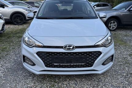 Hyundai i20 92.000 km 8.999 &euro; Mainz-Kastel 55252