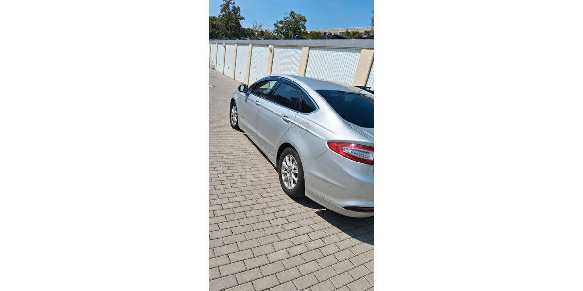 Ford Mondeo 70.000 km 18.000 &euro; Halle (Saale) 06132