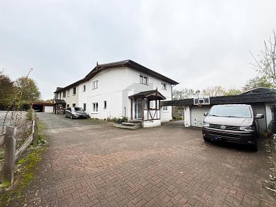 IHRE BESSERE HÄLFTE MIT 2 WOHNEINHEITEN - Doppelhaushälfte Steinburg | Angebot:26230296
