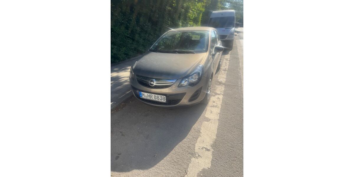 Opel Corsa 85.000 km 5.200 &euro; München 80995