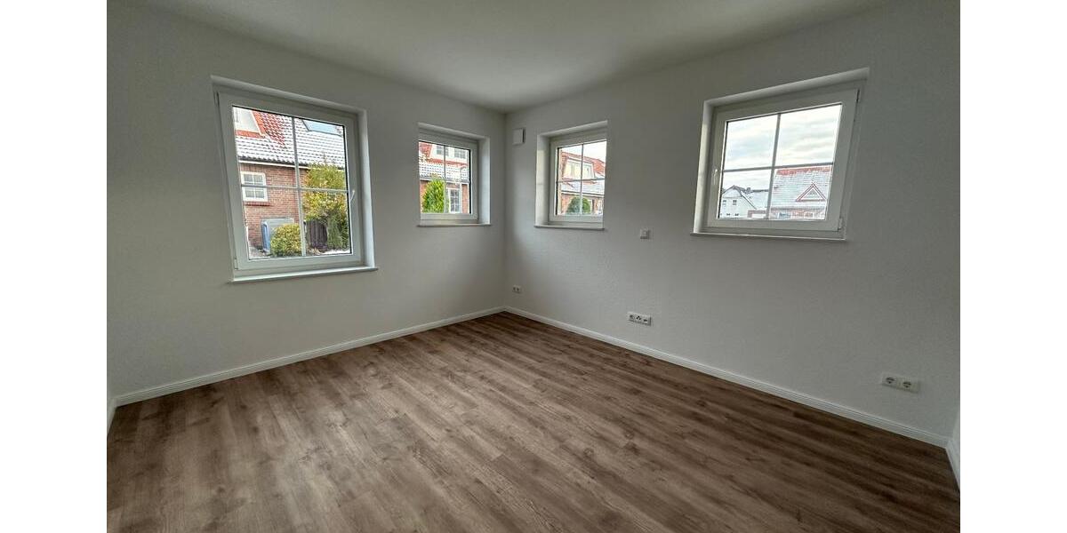 Einfamilienhaus Hage - 4 Zimmer, 134 m&sup2;, 1.290&euro; | Angebot:26359002