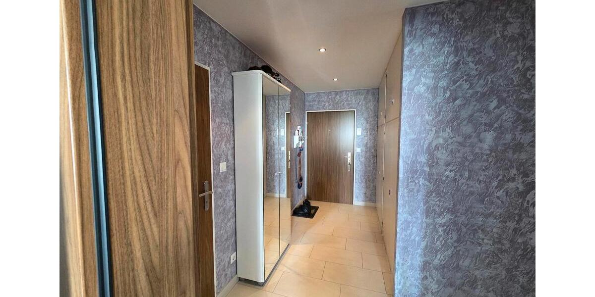 Etagenwohnung Bensheim - 4.5 Zimmer, 104 m&sup2;, 350.000&euro; | Angebot:26866322