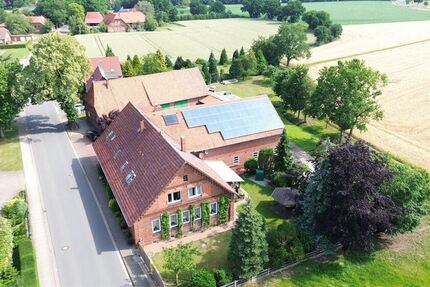 Charmanter Resthof mit Nebengebäuden und viel Platz für Tierhaltung - Gewerbeobjekt Stolzenau | Angebot:26302275