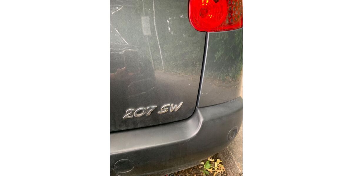 Peugeot 207 65.351 km 4.000 &euro; München 81543