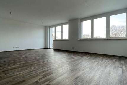 Wohnung zum Kaufen in Zwönitz 317.600 € 148 m² 4 zimmer