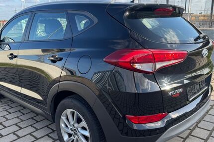 Hyundai TUCSON 153.000 km 12.100 &euro; Friedrichsdorf bei Frankfurt Main 61381