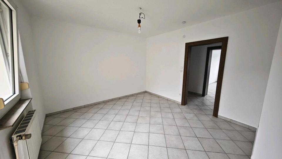 Etagenwohnung Mönchengladbach - 2 Zimmer, 75 m&sup2;, 700&euro; | Angebot:26677964