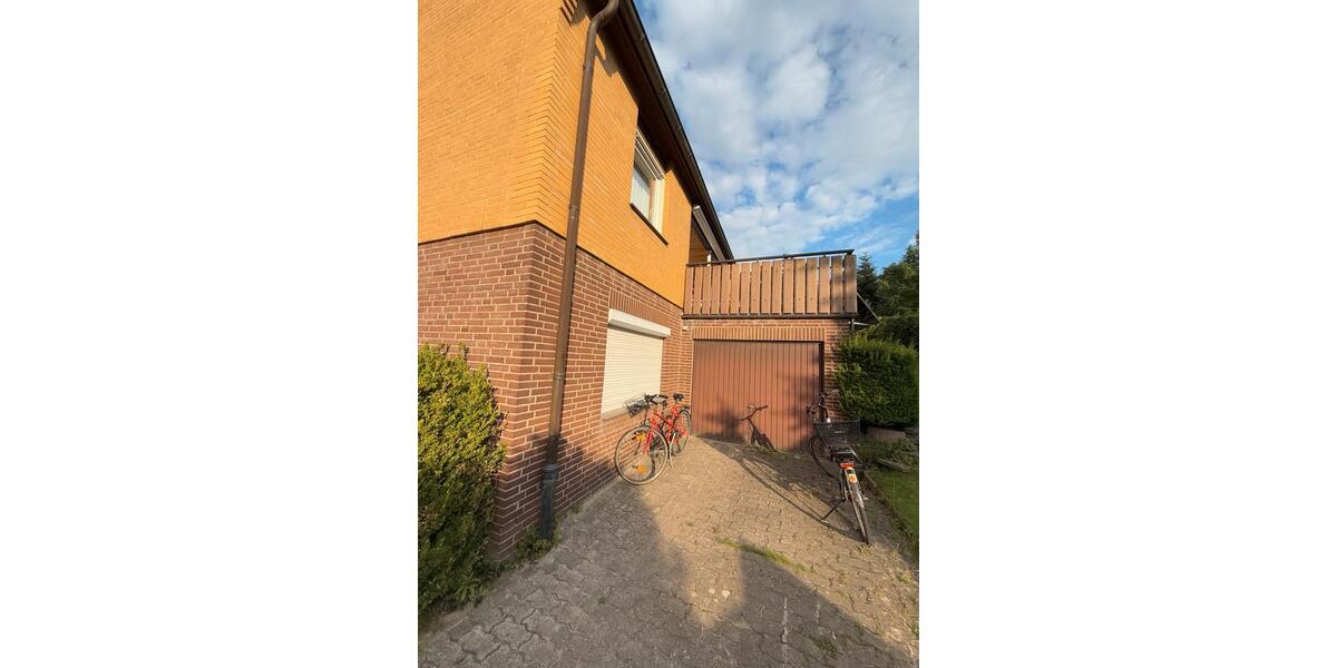 Einfamilienhaus Bad Salzdetfurth - 8 Zimmer, 250 m&sup2;, 295.000&euro; | Angebot:26816511