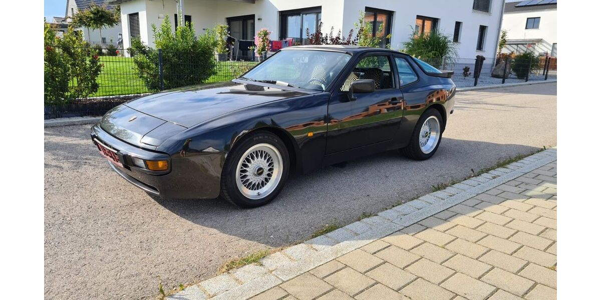 Porsche 944 125.000 km 16.900 &euro; Stuttgart Uhlbach 70329