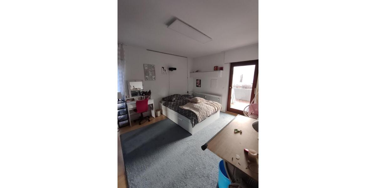 Hochparterre Remshalden - 6 Zimmer, 140 m&sup2;, 555.000&euro; | Angebot:24853875