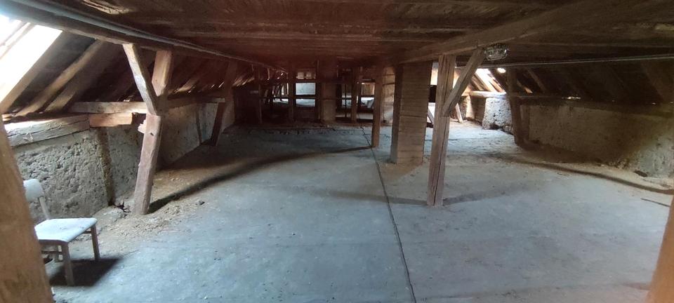 Lager 600 m2 Trocken, Starkstrom Licht kleine Räume Heizung mo. zimmer